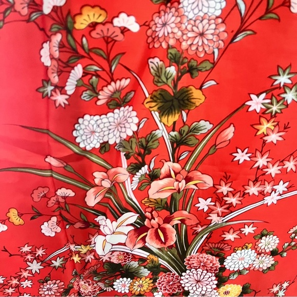 Vintage 1960s Red Floral Japanese Maxi Mandarin Collar House or Evening Coat L - Picture 10 of 11